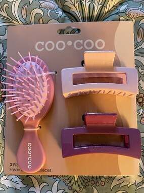 Coo-Coo 3-Piece Hair Styling Set with Mini Detangling Brush and Two Large Claw C